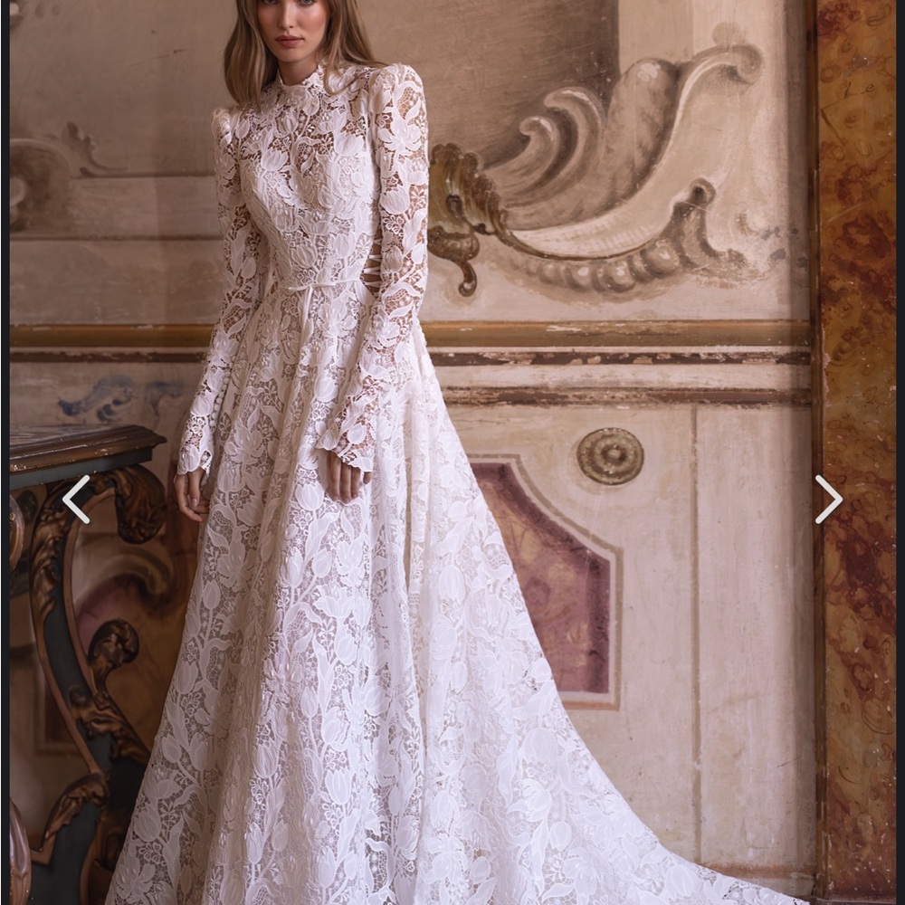 YEDINA studios long sleeve vintage style lace corset wedding dress stunning! S - Picture 5 of 17